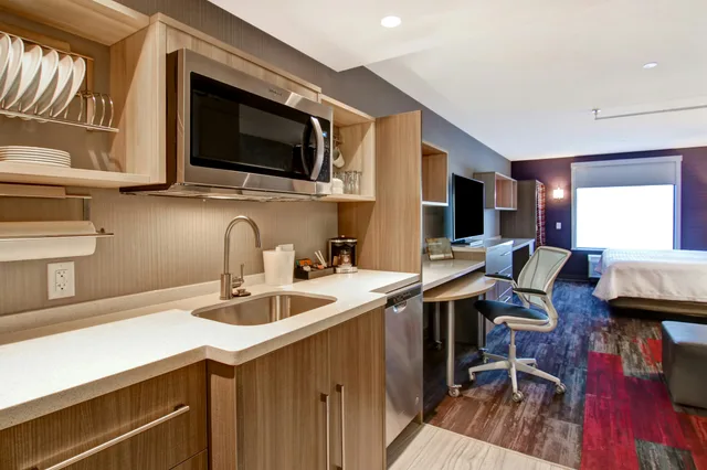 جناح استوديو بسرير كينج، Home2 Suites By Hilton Edmonton South 5/6