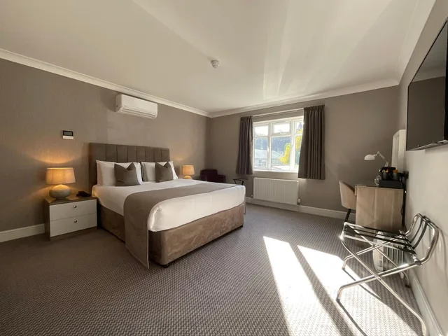 غرفة كلاسيكية بسرير مزدوج أو سريرين منفصلين، The Riverside, WorldHotels Distinctive 2/2