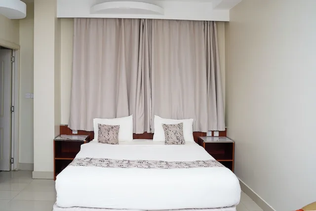 غرفة قياسية بسرير كينج، Oyo 129 Al Bayrahaa Hotel Apartment 2/5
