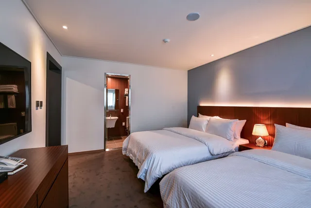 Suite, 2 Double Beds, Sea and Mountain View, Ocean View، Sea & Moon Tourist Hotel 3/4