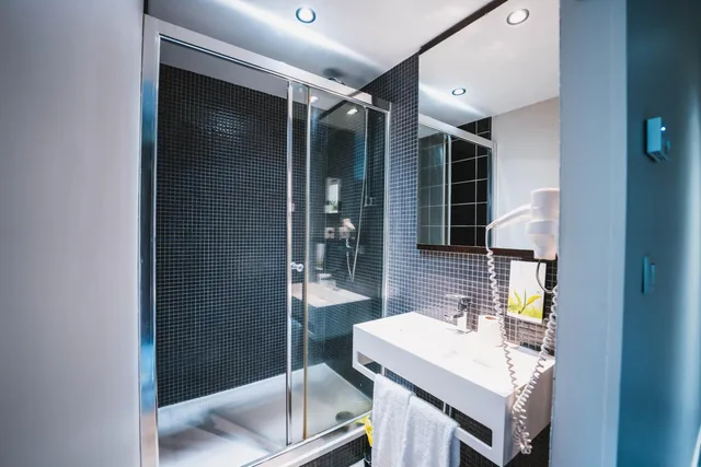 Classic Double Room, Utopia Hotel 8/8