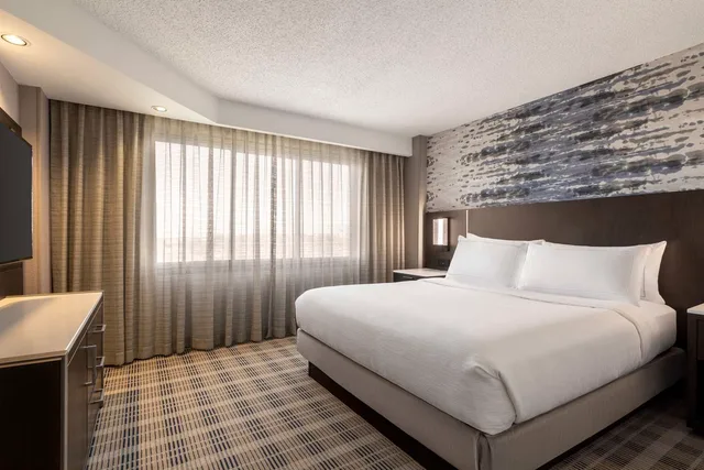 جناح رئاسي بسرير كينج، Embassy Suites by Hilton Kansas City Overland Park 1/2