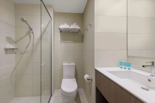 Executive, Multiple Beds, City View، Best Western Queen Victoria Market Hotel 3/4