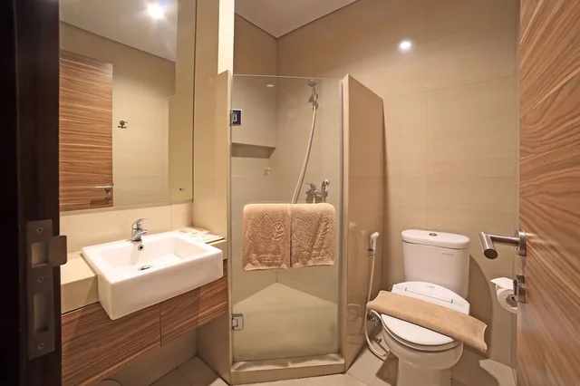 غرفة تنفيذية بسرير كوين، Rasuna Icon Hotel 7/7
