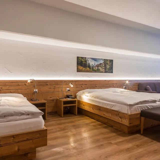 غرفة ثلاثية كبيرة، Zermatt Budget Rooms 4/8