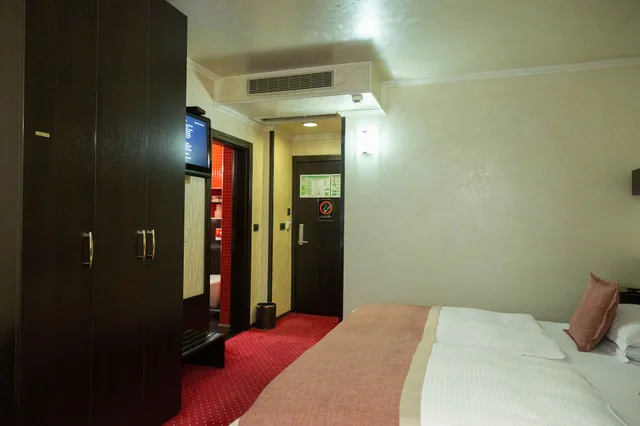 غرفة قياسية بسرير مزدوج، Prezident Hotel 1/10
