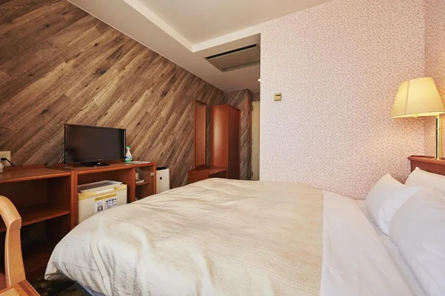 غرفة قياسية بسرير مزدوج للمدخنين، Annex Royal Hotel 2/2