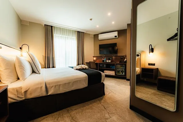Penthouse, Outdoor Jetted Tub, Executive Lounge Access، Royale Sainte Helene Boutique Hotel 2/4
