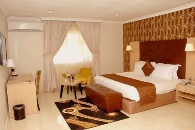 غرفة قياسية بسرير مزدوج، Amber Residence 1/3