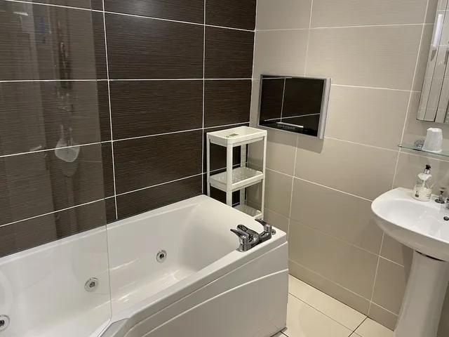 جناح بسرير مزدوج وسرير فردي بحوض استحمام، Glazert Country House Hotel 5/5