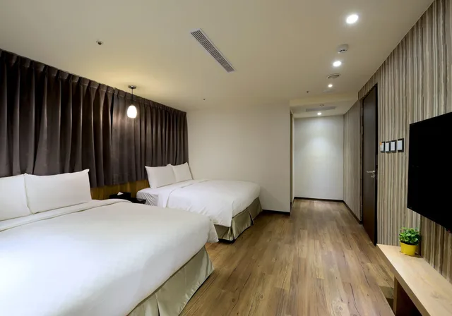 غرفة ديلوكس رباعية بسريرين مزدوجين، Le room Hotel Kaifeng Taipei 7/10