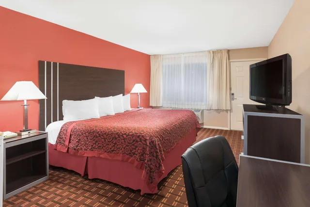 غرفة بسرير كينج للمدخنين، Howdy Hotel 1/1