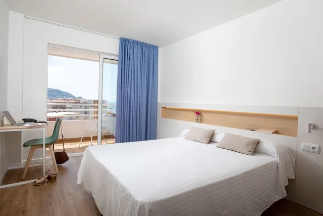 غرفة سوبيريور بسرير مزدوج، Prestige Sant Marc 8/10