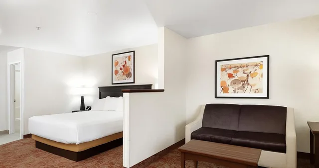 جناح تنفيذي بسرير كوين، Crystal Inn Hotel & Suites Salt Lake City 1/3