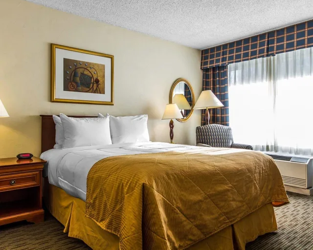 غرفة خارجية بسرير كوين لذوي الإعاقة، Clarion Hotel Concord/Walnut Creek 4/10