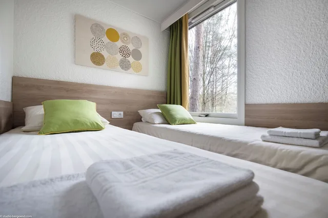 Design, Premium, Cottage, 1 Double and 4 Single Beds، CENTER PARCS LES BOIS FRANCS 1/3