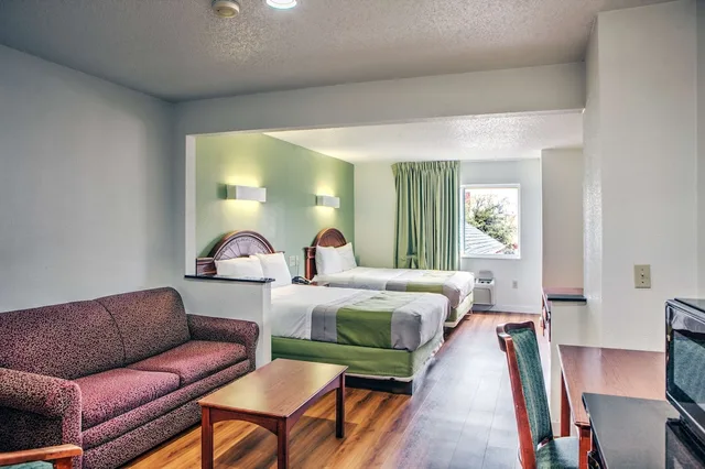 جناح ديلوكس بسريرين كينج، Motel6 Dallas, TX - Northwest 2/5
