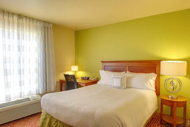 استوديو بسرير كوين مع أريكة بحوض استحمام لذوي الإعاقة، Towneplace Suites Las Cruces 2/8