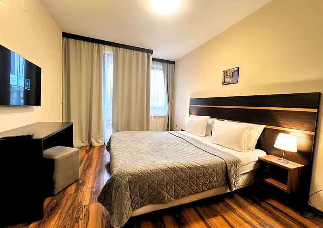 2 Bedrooms, Apartment, 2 Queen Beds, Sofa, Sauna, St George Ski Spa 1/10