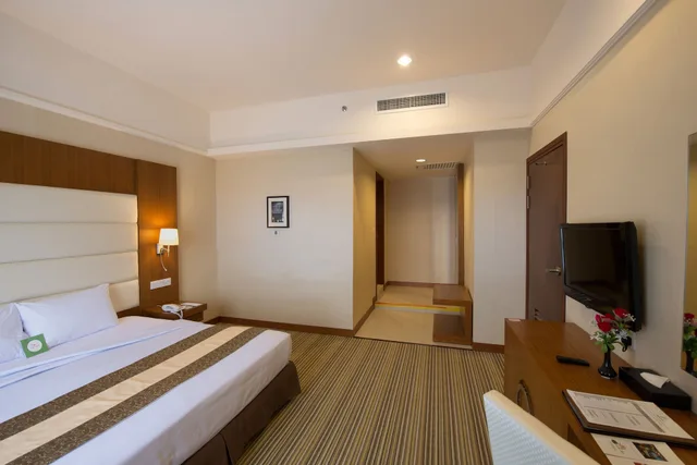 غرفة ديلوكس عائلية بسرير كينج، Pearl View Hotel 2/5