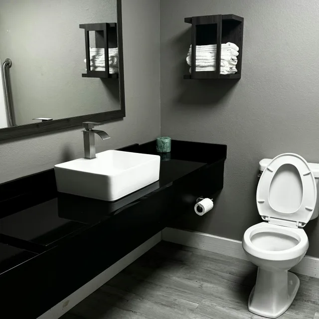 غرفة سوبيريور بسرير كينج، Red Roof Inn Washington, NC 5/5