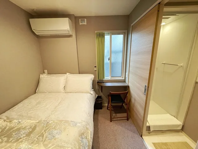 غرفة عائلية بسريرين منفصلين في المبنى الرئيسي، Shinjuku Warm House 8/10