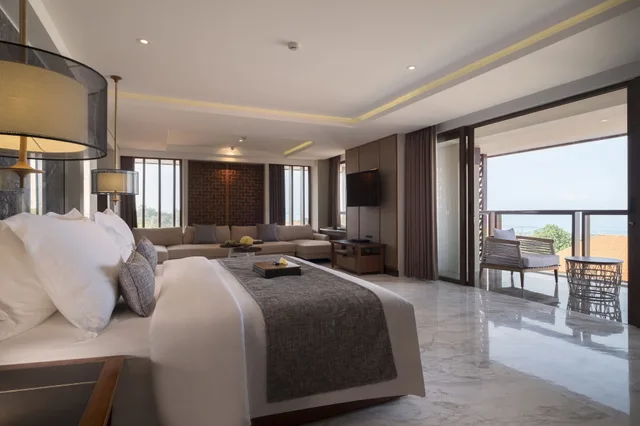 جناح غراند بسرير كينج بإطلالة على البحر بجاكوزي، The Bandha Hotel & Suites 3/10