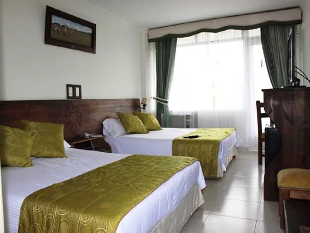 غرفة قياسية رباعية، Hotel Del Llano 3/5