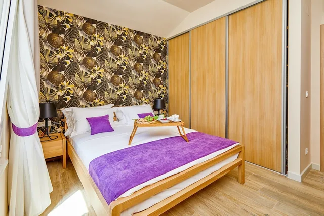 Deluxe, Apartment, King Bed, Garden View, Sofa, Apartments Maison W 4/7
