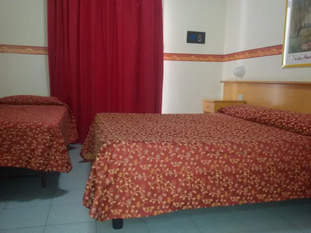 غرفة ثلاثية، Villa Athena 2/4