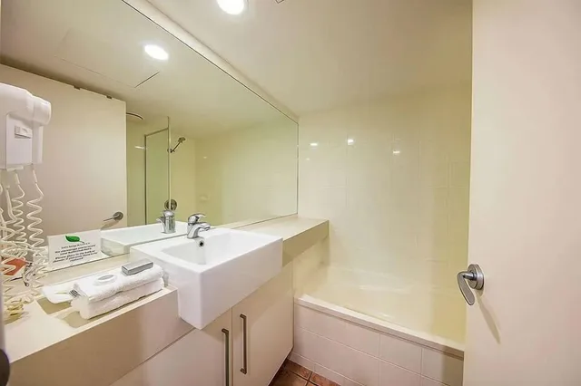 Plus, Studio, Double and Twin Beds, Pool View، Paradise on the Beach 6/7