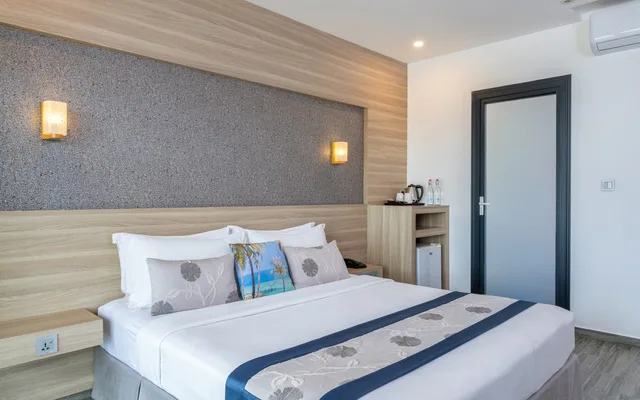 Super Deluxe Room Ocean-view with Balcony-Transfer Excluded، Kaani Grand Seaview 4/10