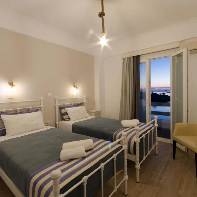 جناح بإطلالة على البحر بشرفة، Nikolas Hotel 3/6