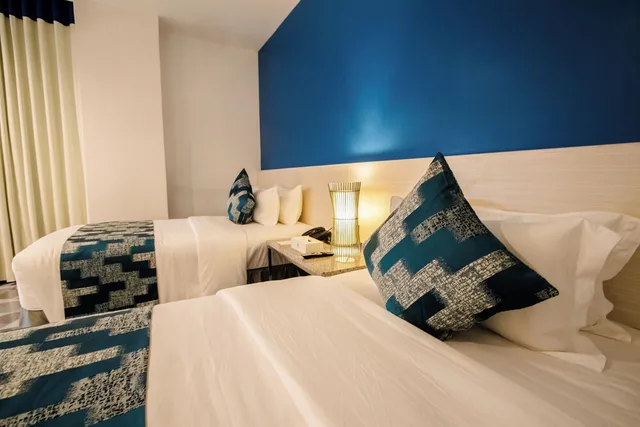 غرفة سوبيريور ثلاثية بسرير كوين وسرير فردي، Stacia Hotel 4/6