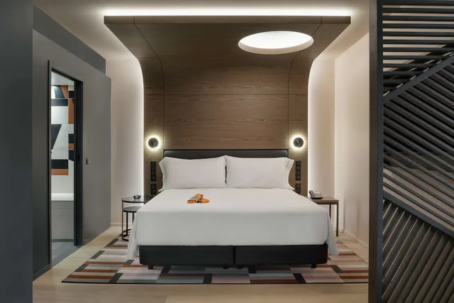 Eiffel, Junior Suite, King Bed، Canopy by Hilton Paris Eiffel Tower 1/9