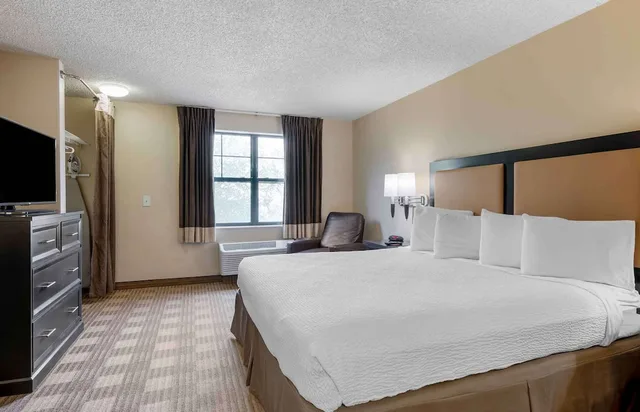 استوديو بسرير كينج، Extended Stay America Santa Barbara - Calle Real 1/10