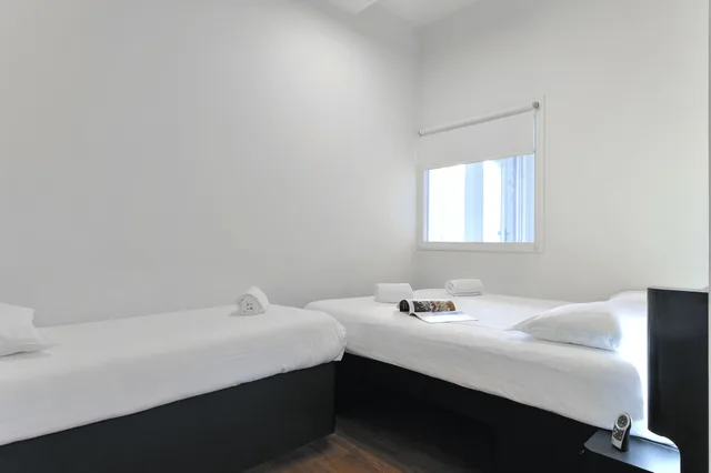 Family, Quadruple, Double and Twin Beds, Accessible, easyHotel Amsterdam City Centre 8/10