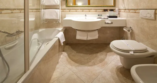 Standard, King Bed, Hotel Mirage Sure Hotel Collection By Best Western 4/6