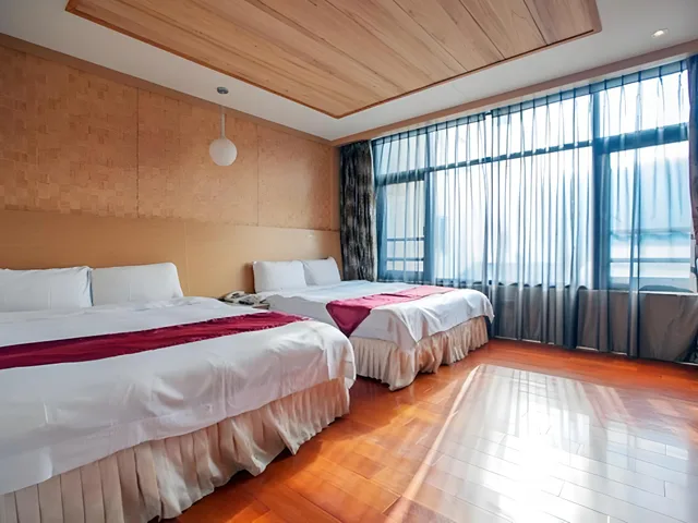 غرفة ديلوكس رباعية بسريرين مزدوجين، Shuian Lakeside Hotel 1/2
