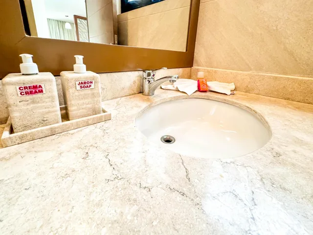 جناح كومفورت مع أريكة، Grand Fifty Suites 10/10
