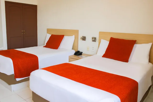 غرفة بسرير مزدوج، Hotel & Suites Real del Lago 1/6