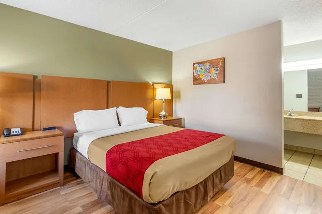 غرفة بسرير كينج للمدخنين لذوي الإعاقة، Econo Lodge Creedmoor - Butner 6/10