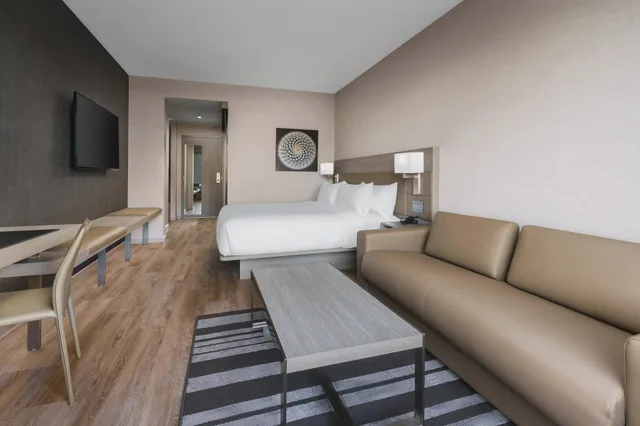Room, Double Bed, Accessible, AC Hotel Scottsdale North 2/4