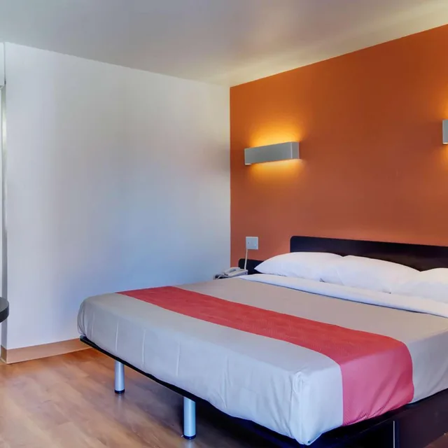 غرفة بسرير كينج لغير المدخنين، Motel6 Capitol Heights, MD - Washington 3/5