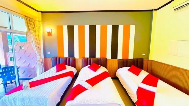غرفة ثلاثية، Waranya Resort 1/2