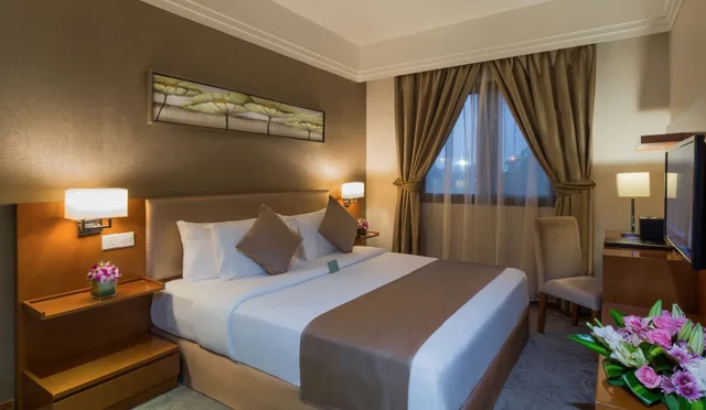 غرفة بسرير كينج، فندق بودل القصر(Boudl Al Qasr) 1/4