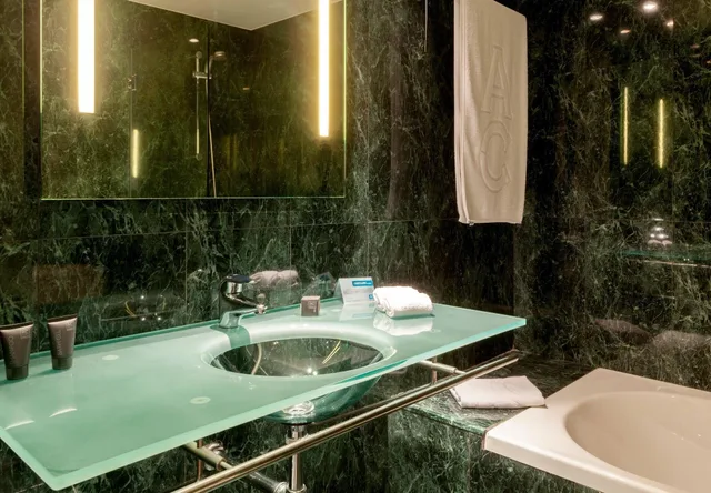 غرفة بسرير كوين، Ac Hotel Cordoba By Marriott 4/4