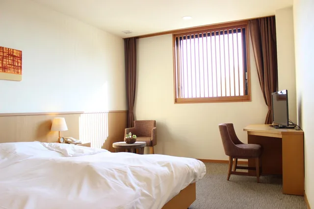 غرفة قياسية بسرير مزدوج، Bayside Square Kaike Hotel 2/3