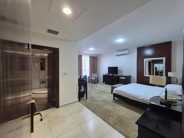 Junior Suite, Deluxe, LE VENDOME HOTEL 3/9