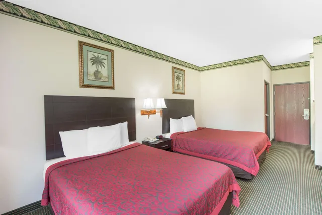 غرفة قياسية بسريرين كوين، Days Inn by Wyndham Sullivan 1/2
